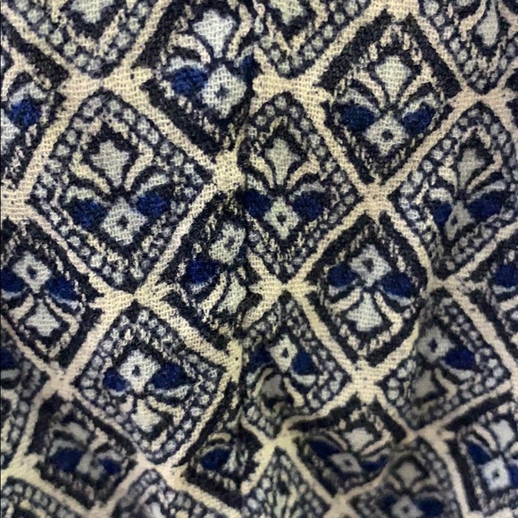 Old Navy Patterned Long Sleeve Midi Dress - Picture 3 of 4